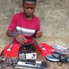 A Radio Station by a 15-year-old Kelvin Doe